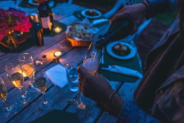 2027 bucket list cozy dinner party
