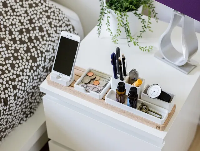 how to organize your room without buying anything keep thign sin side tray